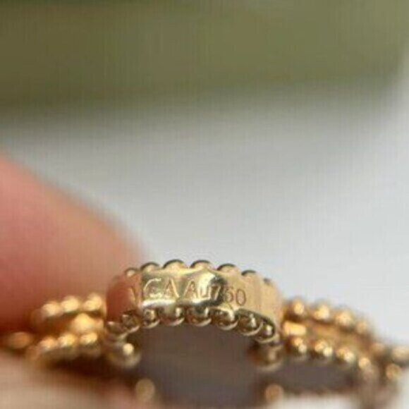 Authentic Van Cleef & Arpels 18K Gold Tiger Eye Bracelet - Picture 7 of 8